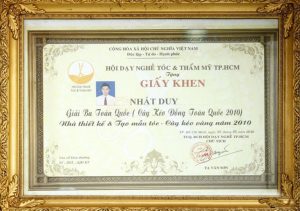 Trang chủ 41 cây kéo vàng